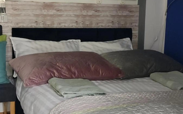 Joanna Double Room Villa 47 Youghal