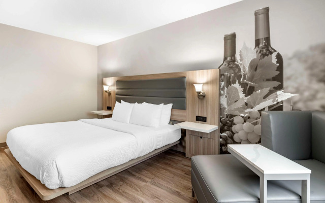 Best Western Plus Vineyard Inn