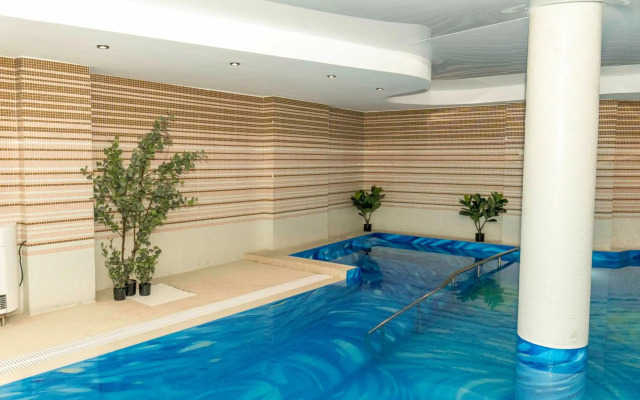 Cosmopolitan Hotel & Wellness