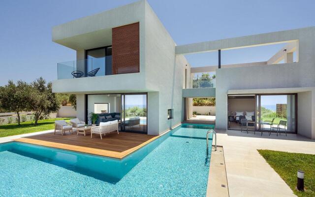 Sea View 4 Bedroom Villa With a Heated Pool