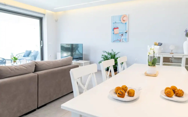 beach deluxe house