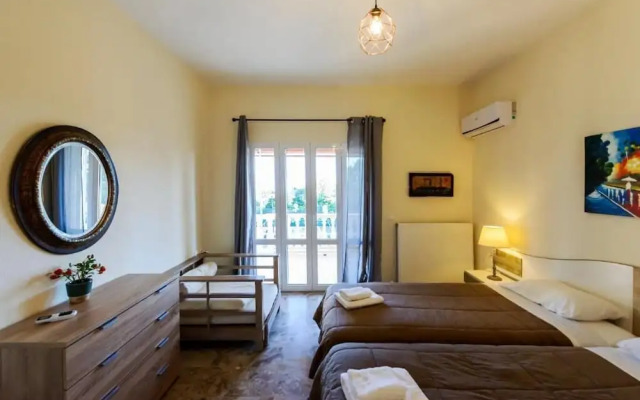 Villa Maxim with Private Pool & Tennis Court