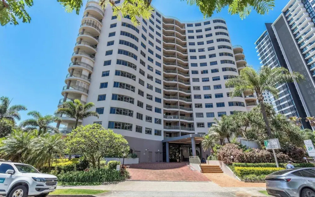 The Meriton on Main Beach