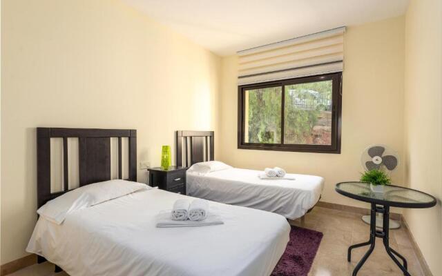 2199-Apt with terrace and pools