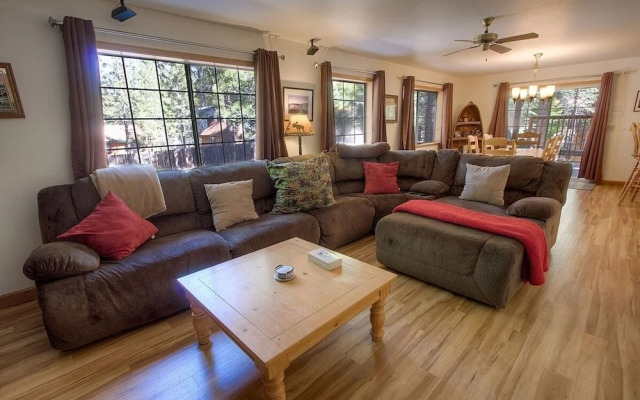 Bear Country 4 Bedroom Home by RedAwning