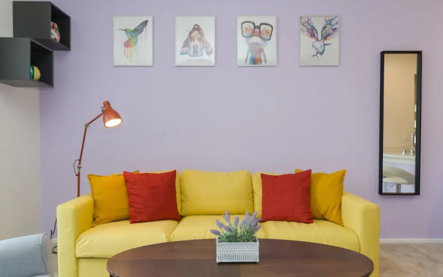 Studio City Universal Apartments