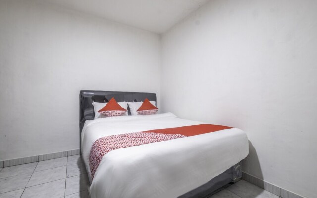 Baladewa Residence Syariah by OYO Rooms