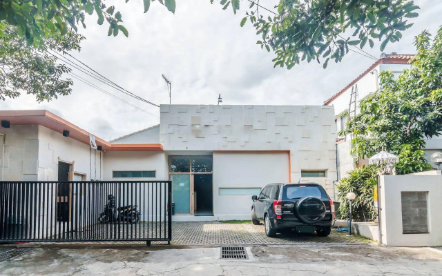Zen Rooms Ciung Wanara Denpasar Syriath