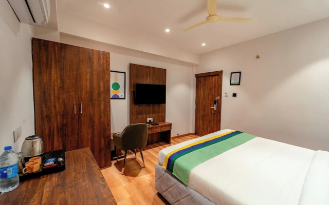 Treebo Premium Omni Residency