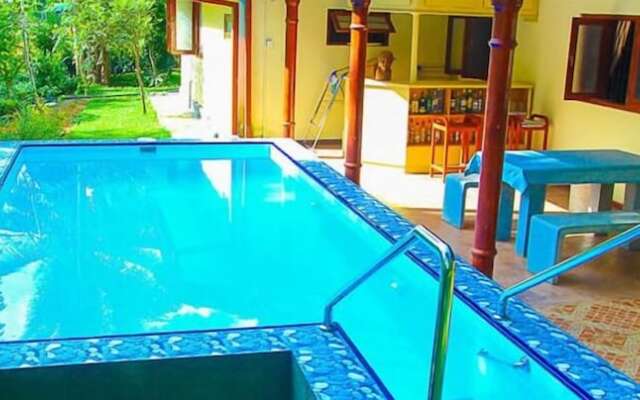 Graten Tea Garden Holiday Bungalow