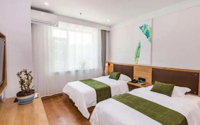GreenTree Inn Dalian Airport New District Xinzhaizi Express Hotel – Guest Rooms – Dalian