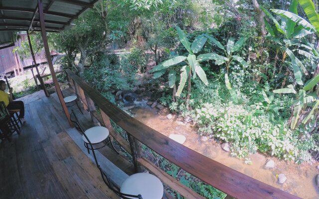 Homestay Maekampong