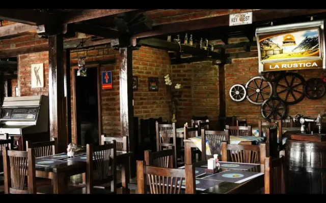La Rustica Hotel