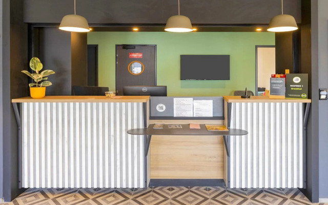 B&B HOTEL Carcassonne Rocadest La Cité