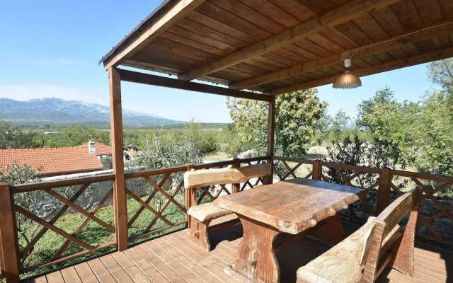 Welcoming Holiday Home in Ugljane With Swimming Pool