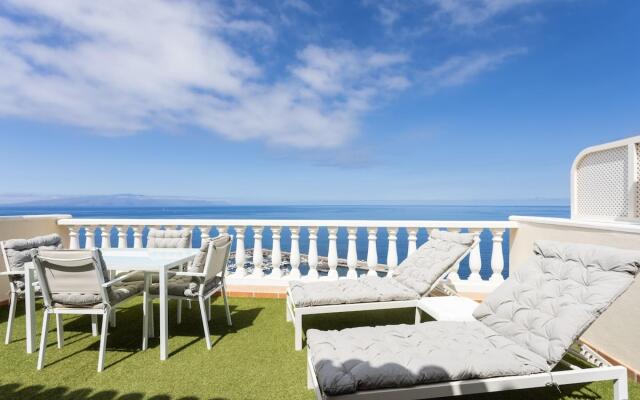 Maravilloso ático, vistas al mar by Edén Rentals