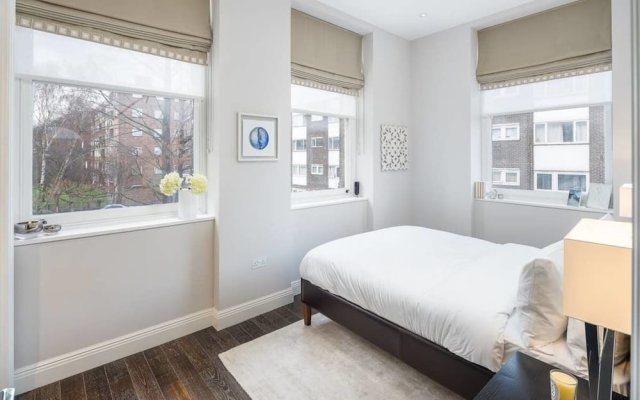 Modern 2 Bed, 2 Bath Apartment in Paddington