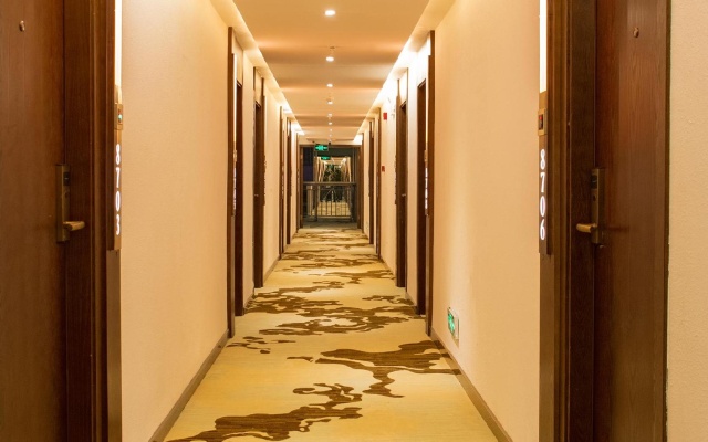James Joyce Coffetel Guilin Railway Station Xiangbi Mountain Liangjiang Sihu Wharf – Hotel Rooms – Guilin