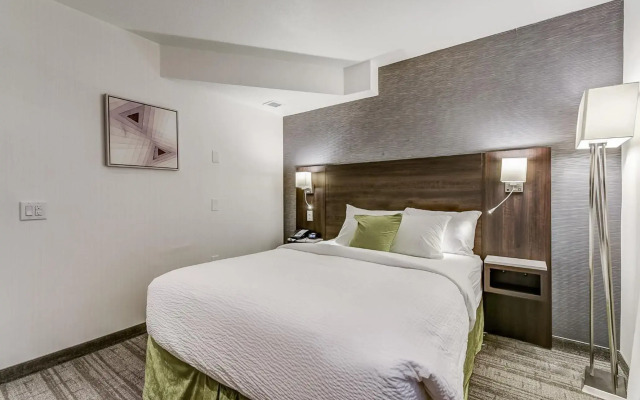EST Hotel