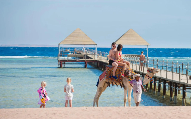 Amwaj Oyoun Resort & Casino