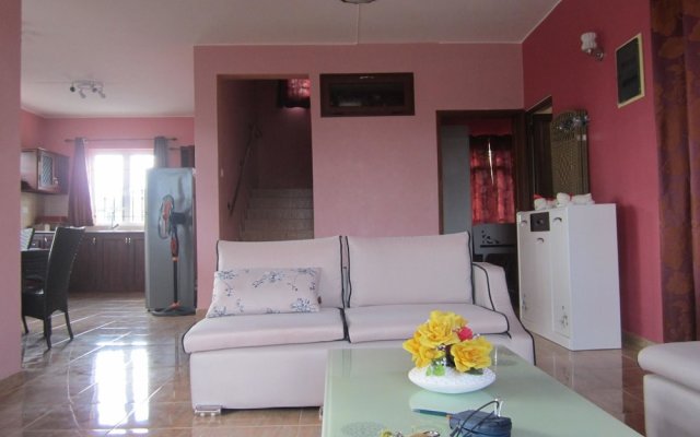 House With 4 Bedrooms in Flic en Flac, With Wonderful sea View and Enc