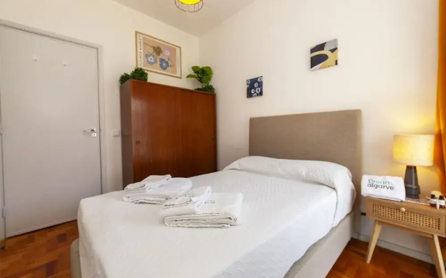 Y 02 - Bedroom 2 in Trindade Sun Guesthouse