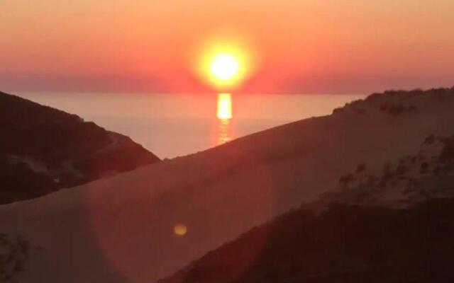 Mare, dune, lago e bosco in assoluto relax.