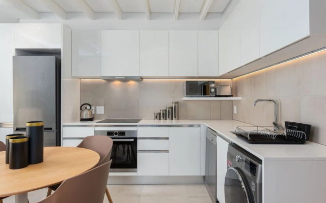 117 on Strand Luxury Apartments