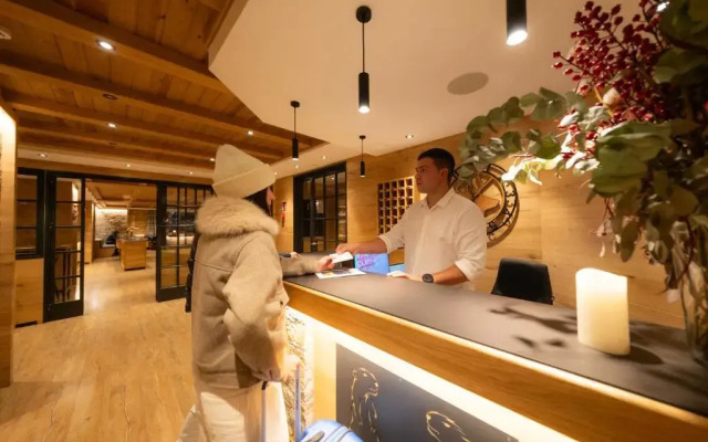 Hotel Petit Lacreu