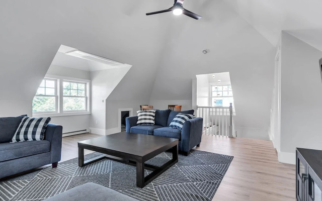 Cozy Trotter 4 Bedroom Home