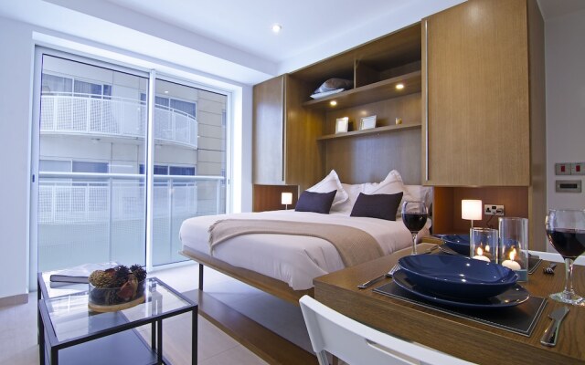 Bentley Holiday Apartments - West One
