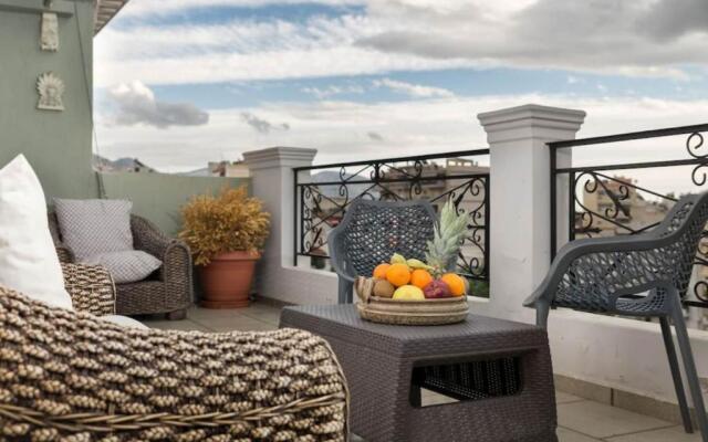 165 sm Penthouse Maisonette Apartment