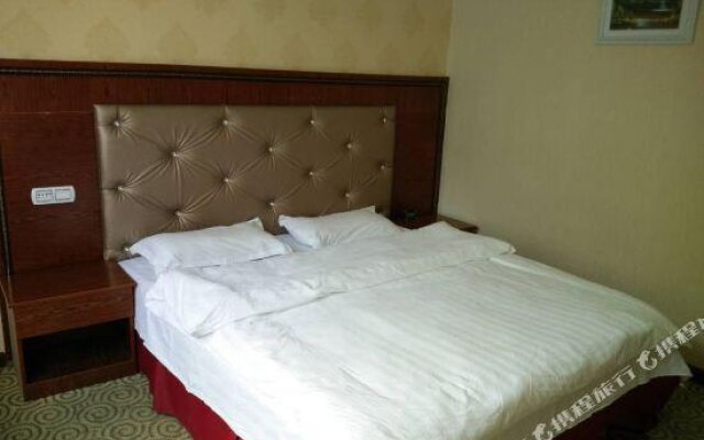 Xinlong Hotel