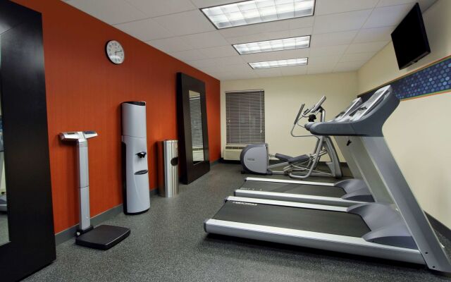 Hampton Inn Columbus - Airport