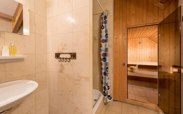 Detached Villa With Dishwasher Near the Sea