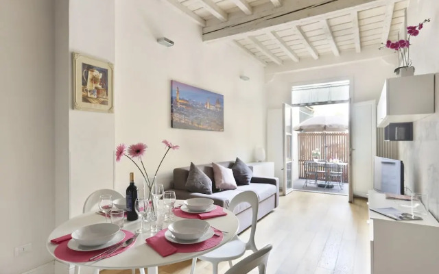 Ginori Apartment
