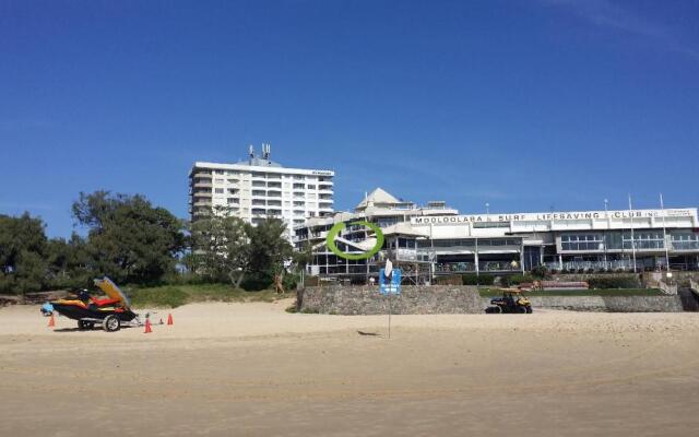 Mooloolaba Beachfront Apartment