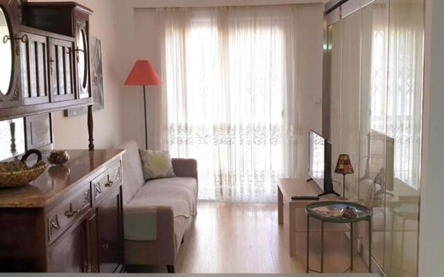 Central apt with private rooftop and stunning view