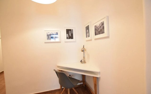 Standard Apartment by Hi5 - RÃ³zsa street