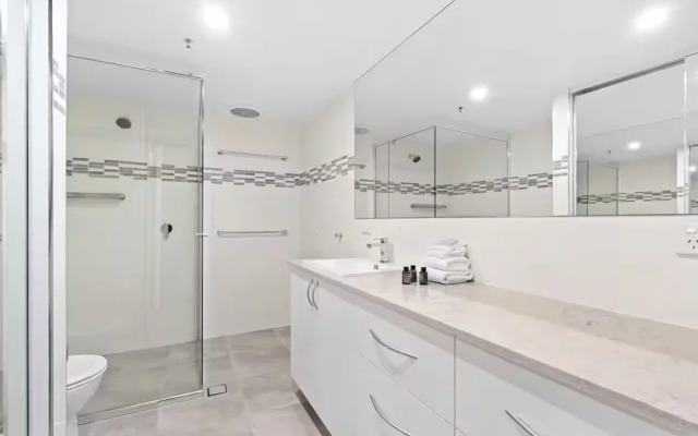 Talisman Beachfront 16th Floor 49