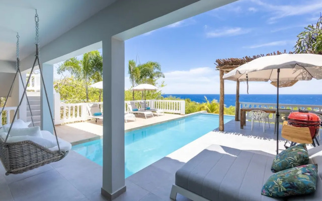 Caribbean Delight Villa With Stunning Pool View