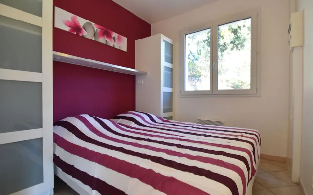 Air-conditioned villa with heated pool, guesthouse and stunning views