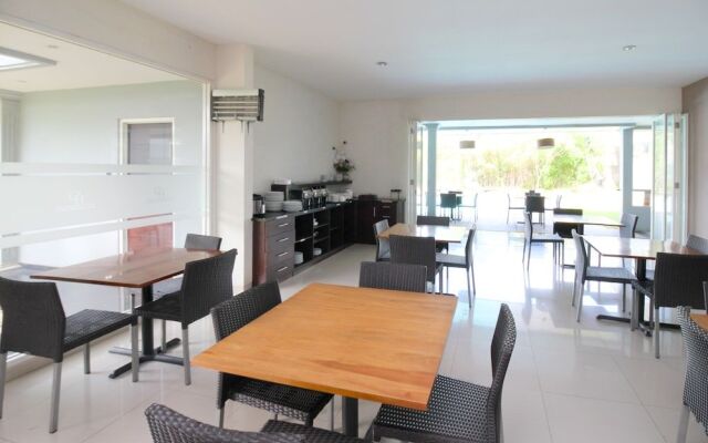 Airy Candisari Sisingamangaraja 4 Semarang