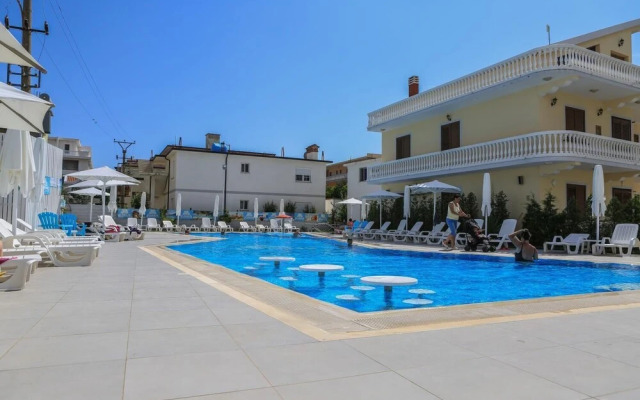 Hotel Lakaj 2