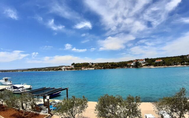 Sea Turtle Apartments