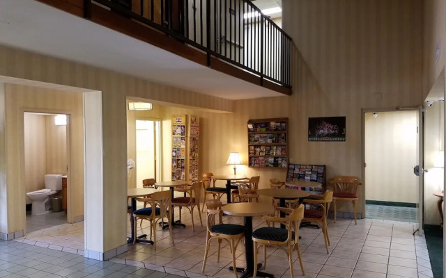 Travelodge Bentonville