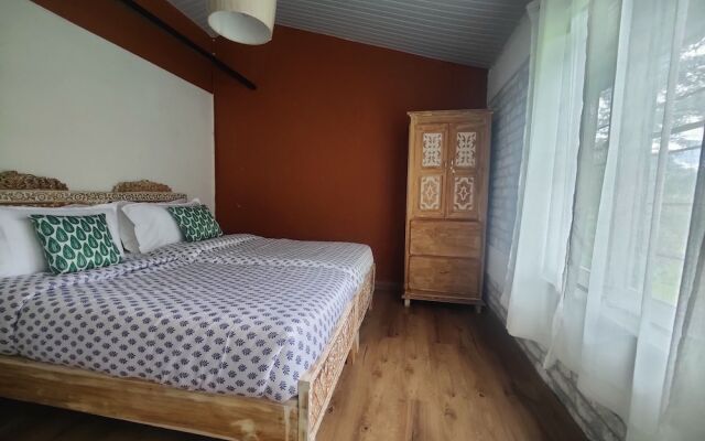 Himalayan River Garden