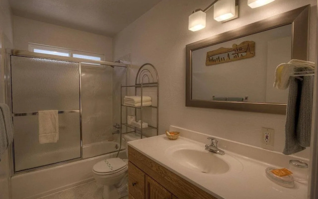 Hch1475 - Heavenly Lake View Retreat 5 Bedroom Home