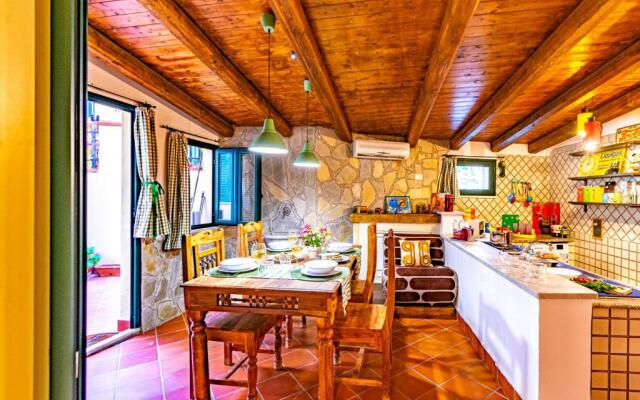 Art House Arenella con Terrazze by Wonderful Italy