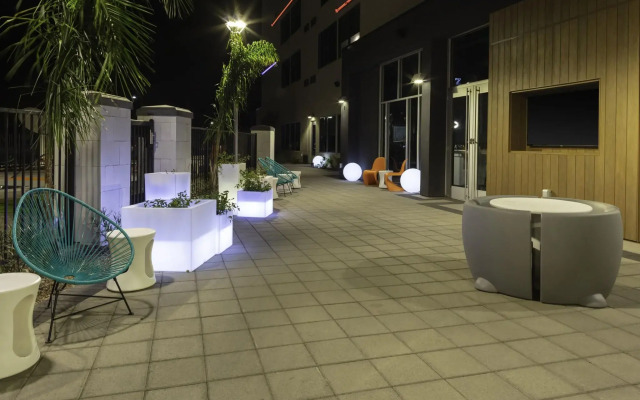 Aloft Glendale at Westgate